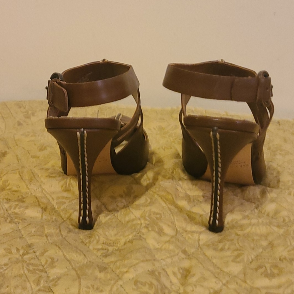 Shoes - Picture 4 of 8